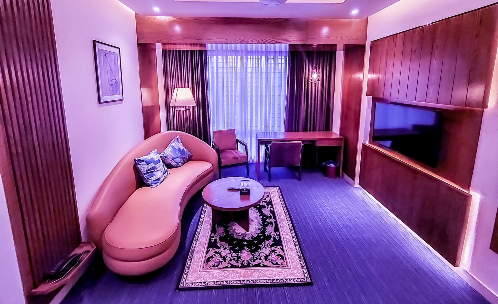 Superior Deluxe Suite